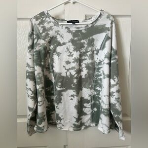 Fred David Green and White Tie-Dye Long Sleeve Top